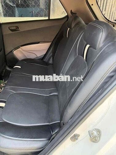 Hyundai Grand i10 Trắng Số sàn 5 chỗ
