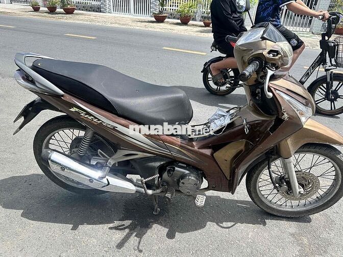 Honda Future Fi Nâu Xe số