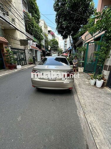Toyota Camry 2.5Q 2018 Vàng cát