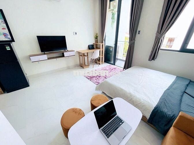 Cho thuê studio 35m2 - Tầng cao view thoáng -Giáp Phú Nhuận