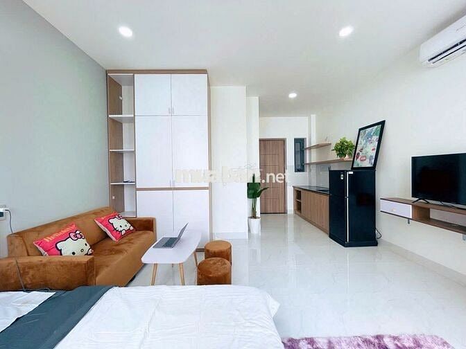 Cho thuê studio 35m2 - Tầng cao view thoáng -Giáp Phú Nhuận