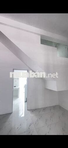 Nhà cho thuê 1 trệt 1 lầu- Sơn mới 100%