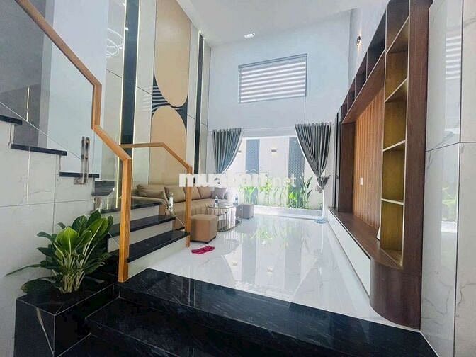 Nhà 1 trệt 1 lửng 3 lầu full nội thất đường Bình Thành BHH B bình tân 