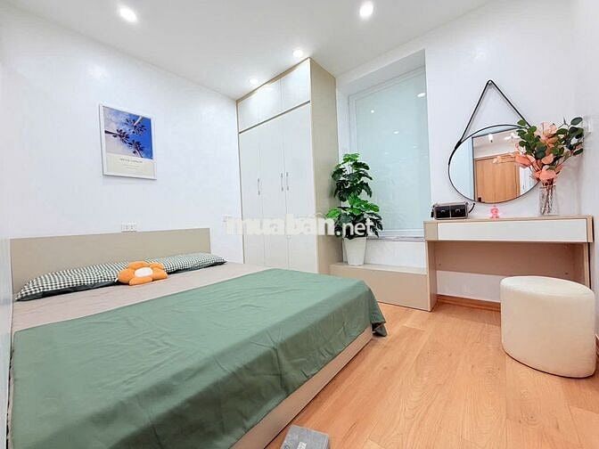 Cho thuê tập thể tầng 2 Kim Liên - 60m2 -2 ngủ -2 vs