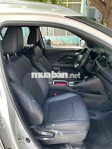 Toyota Yaris Cross HEV 1.5 2024 Trắng 2 vạn