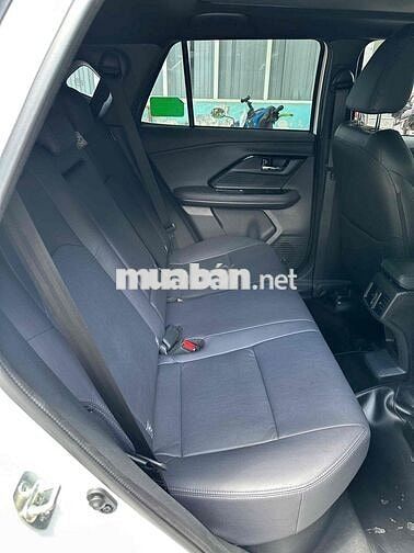 Toyota Yaris Cross HEV 1.5 2024 Trắng 2 vạn