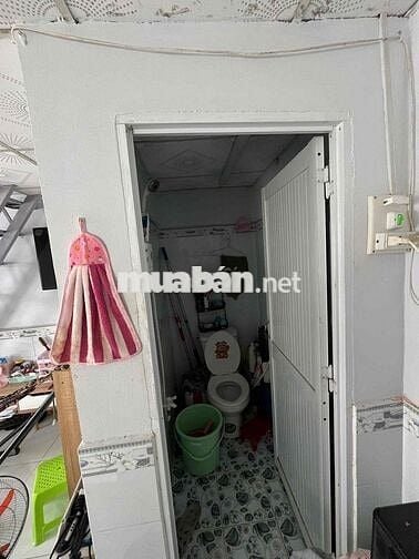 bán gấp nhà nhỏ ngay trung tâm