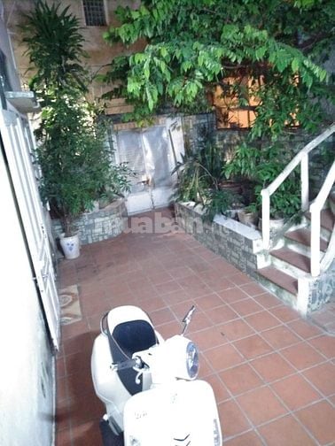 Cho thuê nhà riêng Lê Duẩn 80m², 2PN, có sân vườn rộng, 6.5tr/tháng