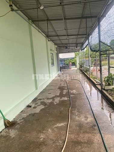 Bán nhà cáo 4+ 4 phòng trọ cho thuê, Uyên Hưng, bình dương
