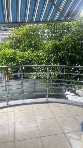 CHO THUÊ MẶT TIỀN NGUYỄN VĂN SĂNG – NHÀ ĐẸP 1 TRỆT 1 LỬNG 1 LẦU – CHỈ 