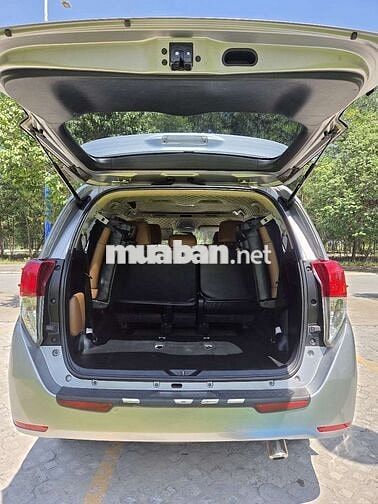 Toyota Innova G 2019 - Tự động 8 chỗ tại Hãng