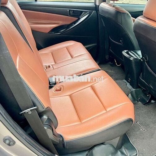 Toyota Innova 2.0E MT 2023 Xám 7 chỗ Số sàn
