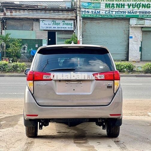 Toyota Innova 2.0E MT 2023 Xám 7 chỗ Số sàn
