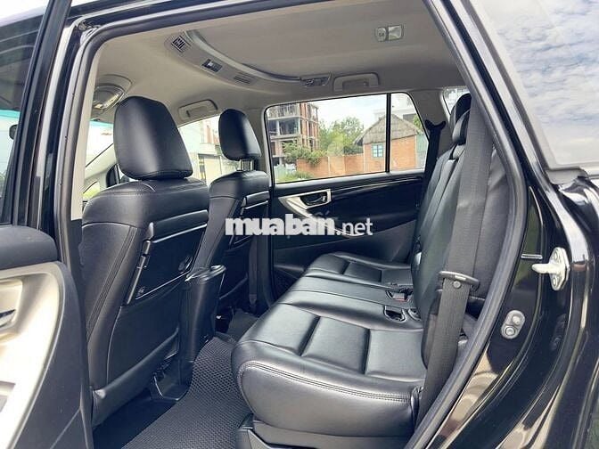 Toyota Innova Venturer AT 2018 Đen 91.000 km
