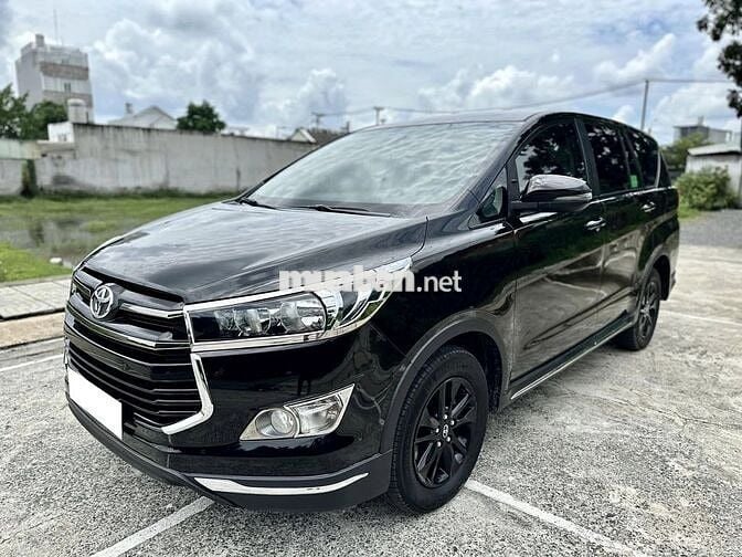 Toyota Innova Venturer AT 2018 Đen 91.000 km
