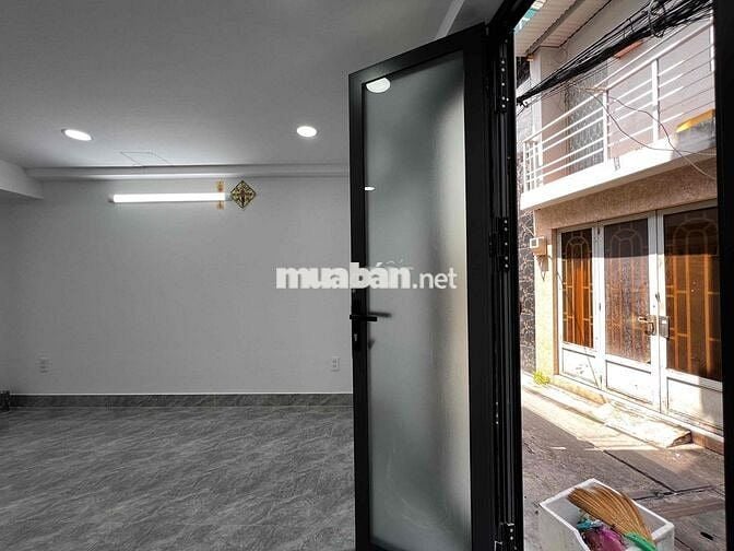 cho thuê Văn Phòng/mặt bằng/Shop 40m2 lối đi riêng Q3