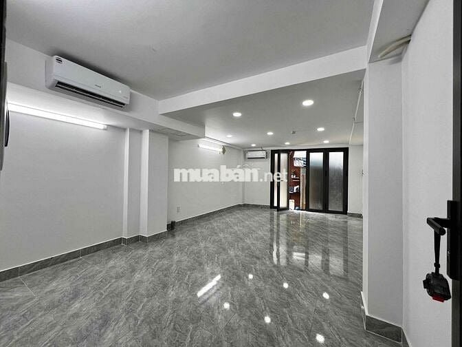 cho thuê Văn Phòng/mặt bằng/Shop 40m2 lối đi riêng Q3