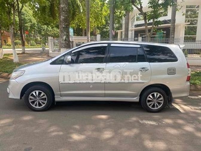 Toyota Innova Bạc-295tr