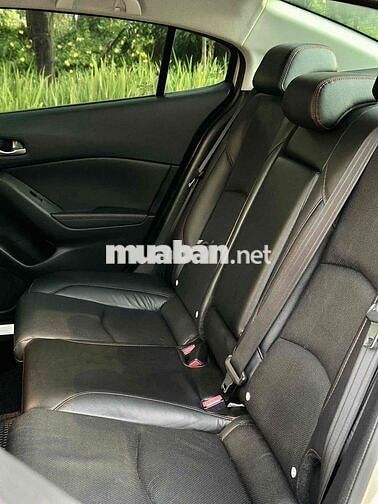 Mazda Mazda 3 Vàng cát
