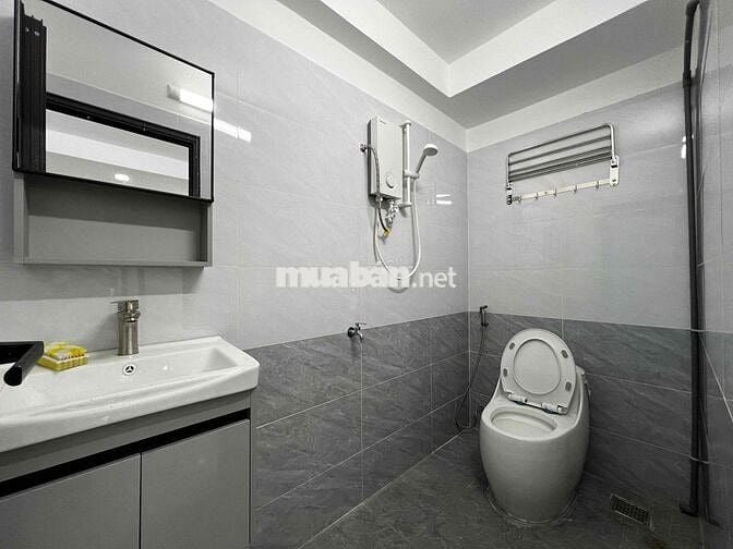 cho thuê Văn Phòng/mặt bằng/Shop 40m2 lối đi riêng Q3