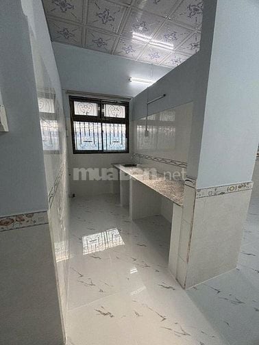 Cho thuê nhà nguyên căn đường Trần Văn Khánh (100m2)