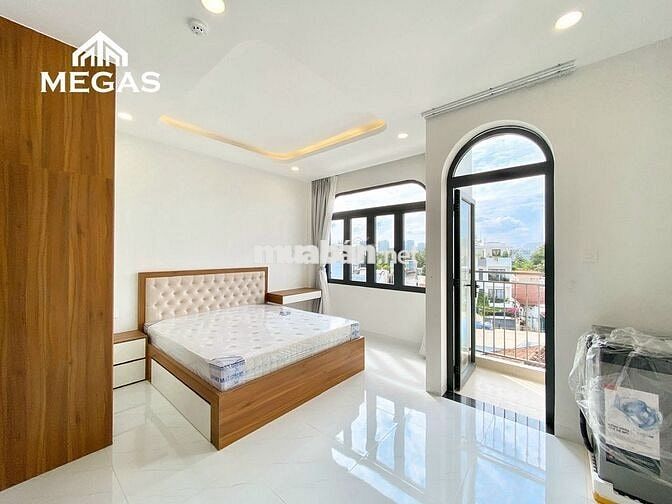 🎉CĂN HỘ BAN CÔNG - FULL NỘI THẤT + MÁY GIẶT - NGAY EMART PHAN HUY ÍCH