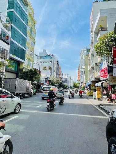 Ngang 10m, Mặt tiền chính Sân bay P2 Tân Bình, 5 tầng cho thuê hđ cao