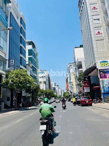 Ngang 10m, Mặt tiền chính Sân bay P2 Tân Bình, 5 tầng cho thuê hđ cao