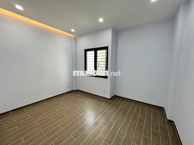 CẦN BÁN NHÀ ĐẸP 4 TẦNG ĐƯỜNG TX52 THỚI AN-HẺM XE HƠI 8.3M- 5.3 TỶ