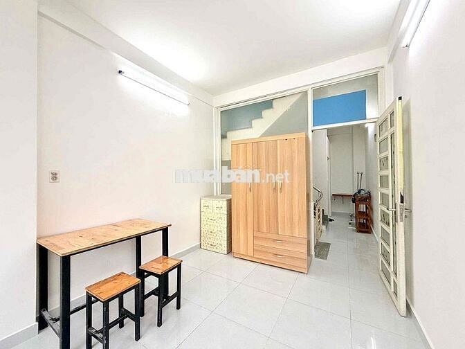 Nguyên Sàn 35m2 Có Thể Ở Hoặc Kinh Doanh Spa Nails Xăm Studio QTB