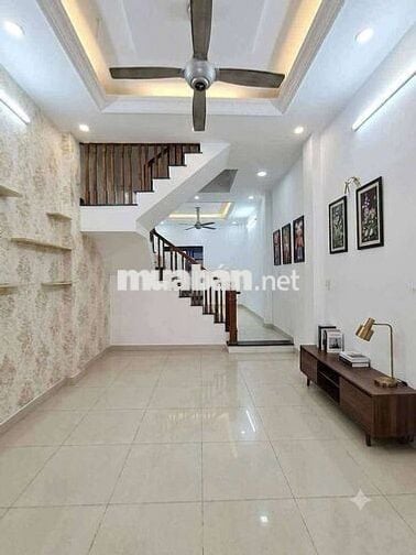 CHO THUÊ NHÀ TRỆT 2 LẦU HẺM XE HƠI SÁT MẶT TIỀN ĐƯỜNG 11