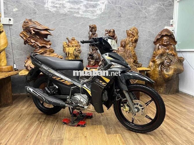 Yamaha Sirius 115Fi dàn áo liền lạc, máy móc zin