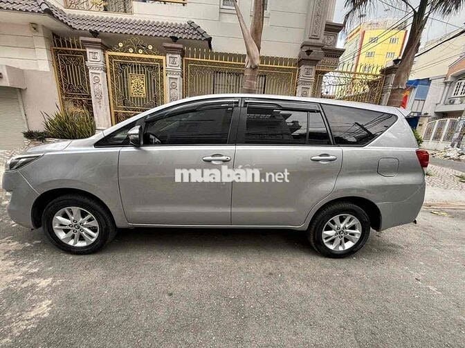 Toyota Innova 2016 Số sàn Bạc