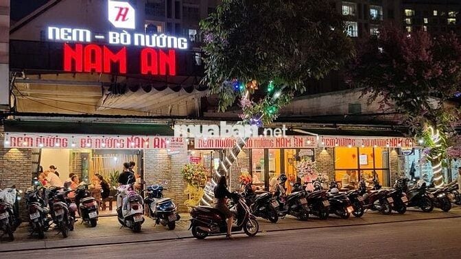 Tuyển Phụ quán cho Quán Ăn 
