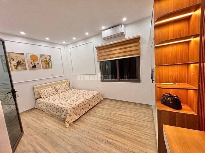 Bán Nhà Phố Cổ, Thọ Lão, Hai Bà Trưng 30m, 5 tầng, mt 4m, giá 8.6 tỷ.