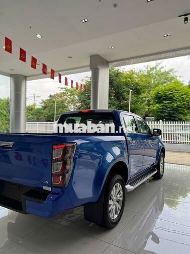 XE BÁN TẢI Isuzu DMAX 2025
