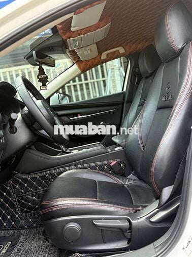 Mazda Mazda 3 Deluxe 2022 Trắng 30.000 km
