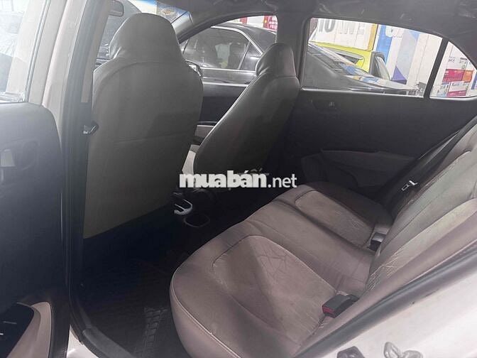 Hyundai Grand i10 Trắng 5 chỗ 2017