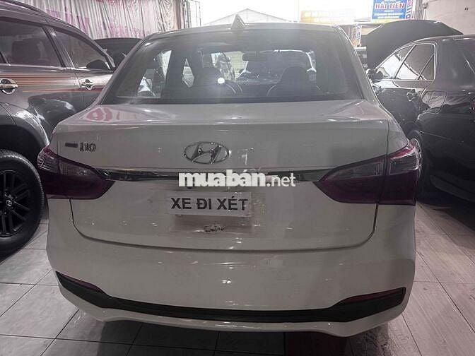Hyundai Grand i10 Trắng 5 chỗ 2017