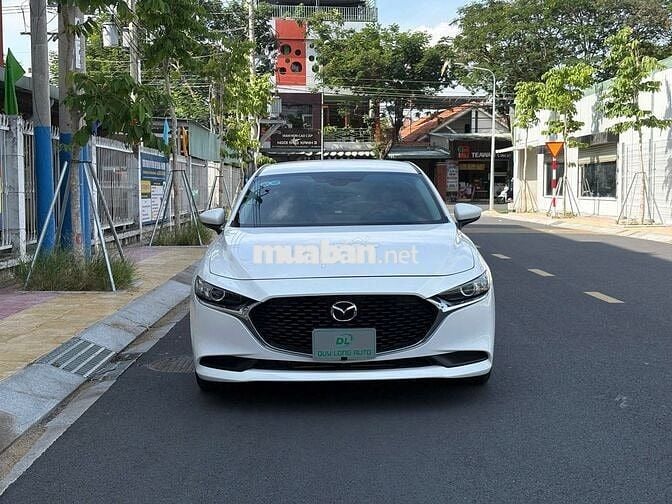 Mazda Mazda 3 Deluxe 2022 Trắng 30.000 km