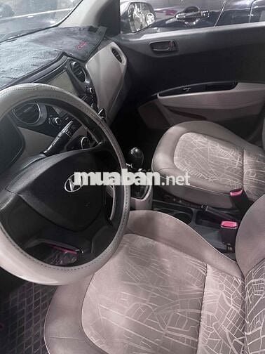 Hyundai Grand i10 Trắng 5 chỗ 2017