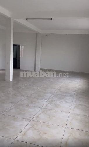 CHO THUÊ NHÀ MT QUỐC LỘ 22, XÃ TRUNG CHÁNH, H. HÓC MÔN, 20TR.