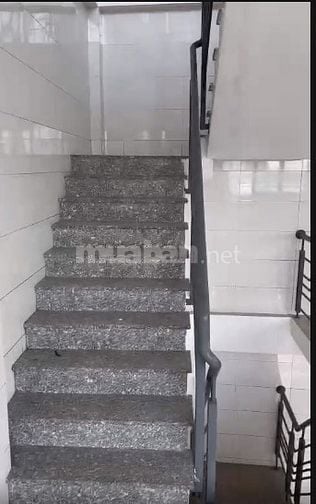 CHO THUÊ NHÀ MT QUỐC LỘ 22, XÃ TRUNG CHÁNH, H. HÓC MÔN, 20TR.