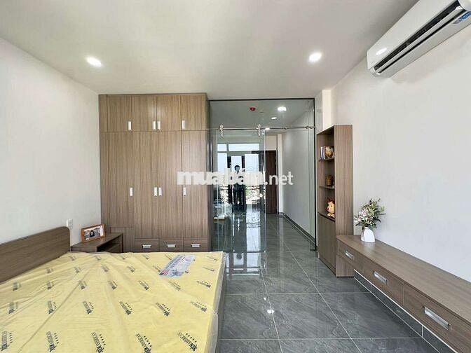 CHO THUÊ CHDV BAN CÔNG VƯỜN LÀI SANG THOÁNG THIẾT KẾ TRẺ TRUNG