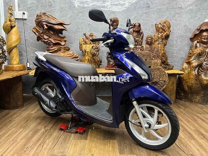 Honda Vision 2017 chính chủ biển SG máy zin êm