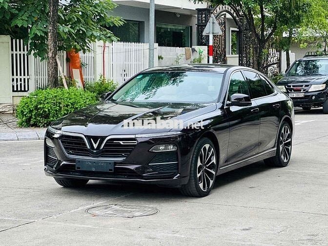 VinFast Lux A 2.0 AT Premium sản xuất 2021