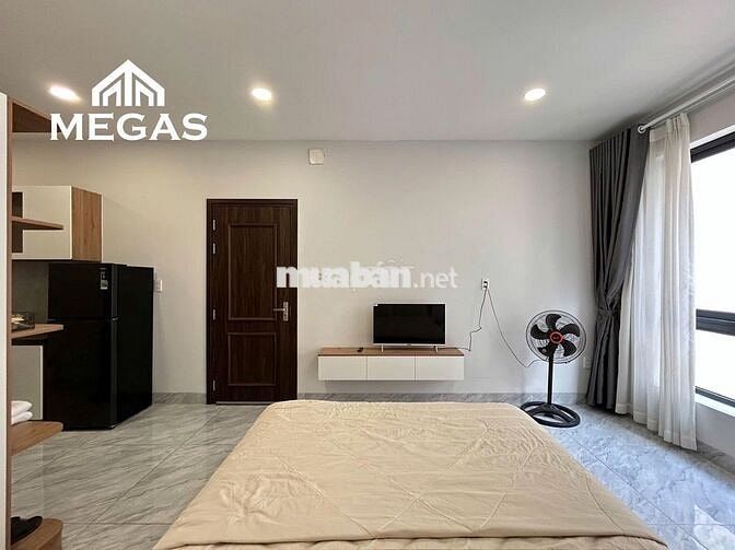Cho Thuê Phòng Hiện Đại Full Nội Thất Ban Công Ngay Vạn Phúc City