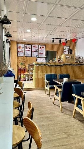 Cho thuê nhà dt 120m2 mặt tiền Phan Văn Hớn gần chợ Đại Hải