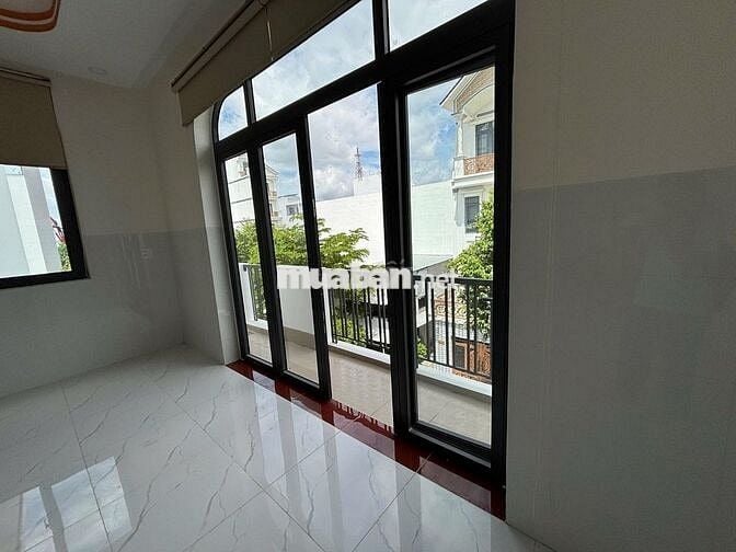 STUDIO NHỎ XINH NGAY KDC ĐẠI NGÂN - 25M2 - FULL NT - BAN CÔNG -FREE XE