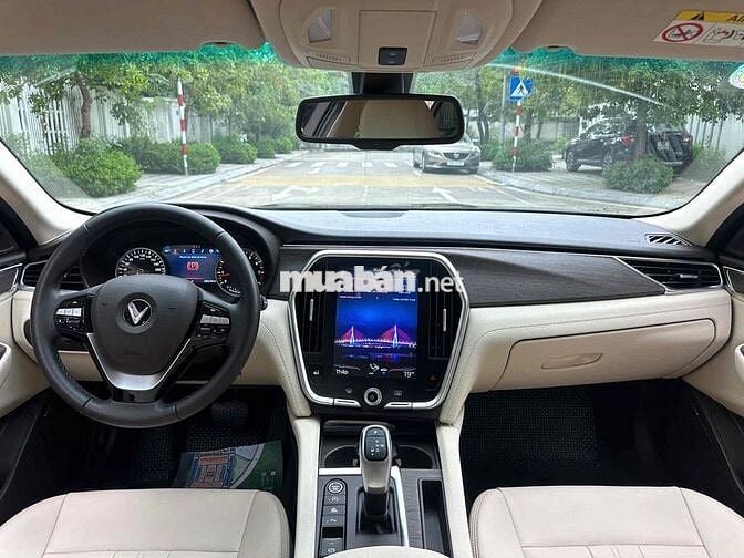 VinFast Lux A 2.0 AT Premium sản xuất 2021
